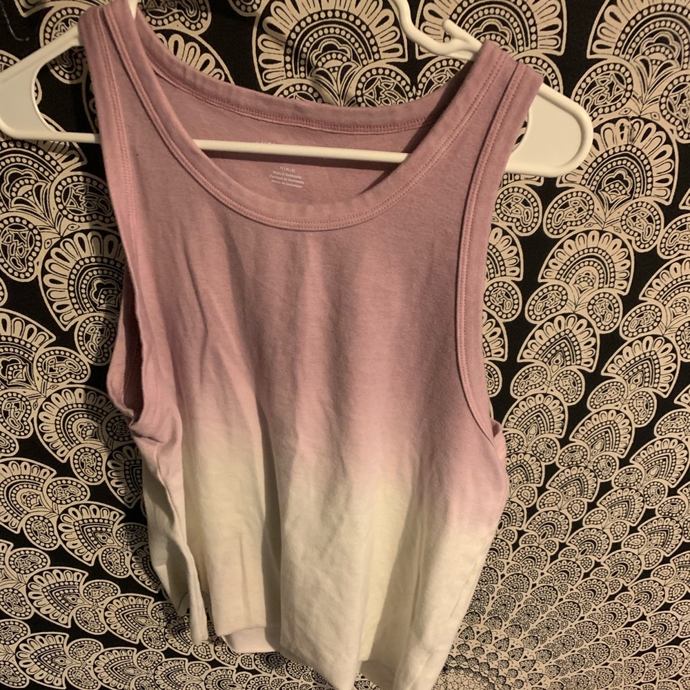 ⭐️ 2 for $15 or 3 for $20⭐️ M AE crop tank